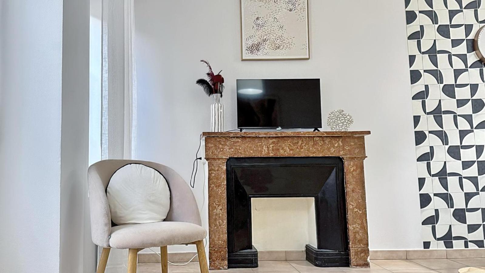Suite Zelie Lyon Exterior foto